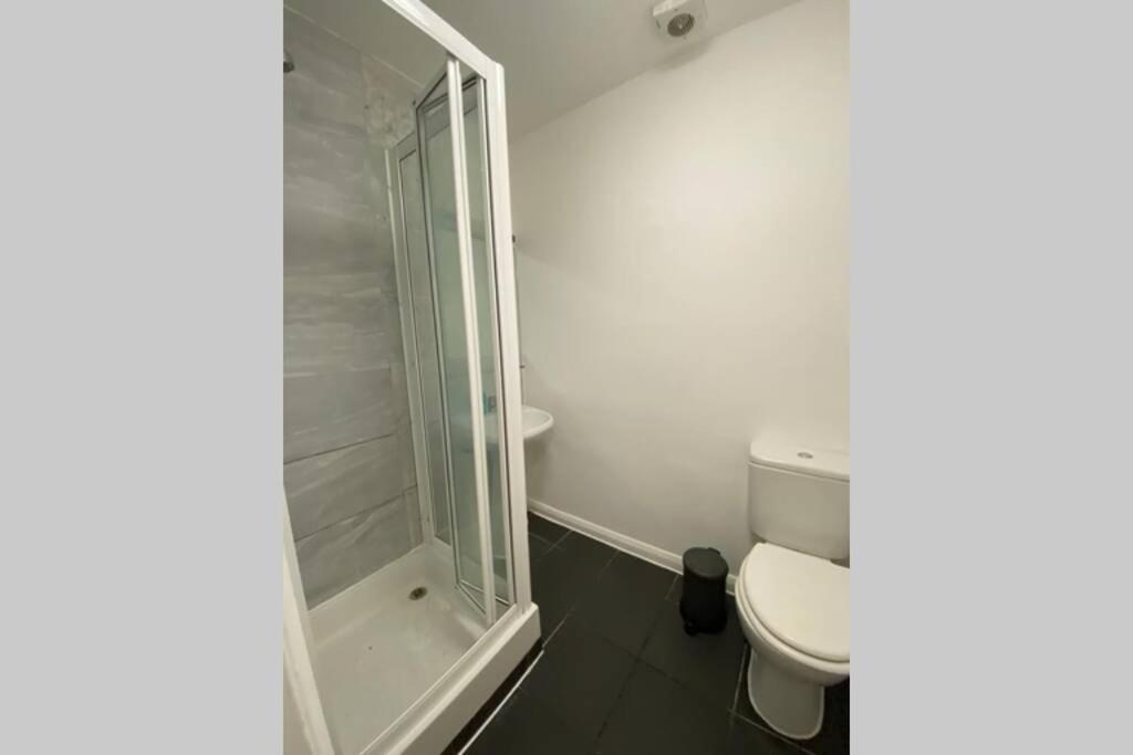 F6-Comfy Ground Flr Studio Fits 4- Near Paddington 런던 외부 사진