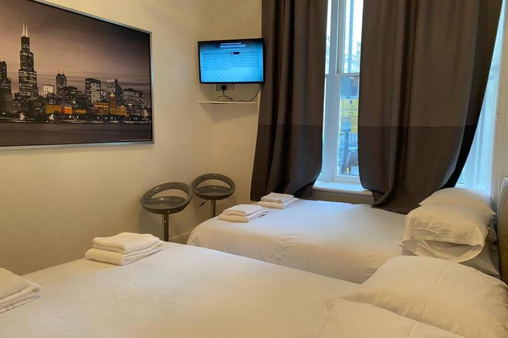 F6-Comfy Ground Flr Studio Fits 4- Near Paddington 런던 외부 사진