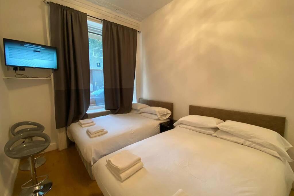 F6-Comfy Ground Flr Studio Fits 4- Near Paddington 런던 외부 사진